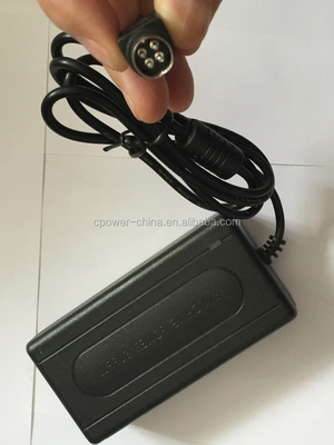 Сертификат CE 12В 5А настольный адаптер питания для 60W 4pin AC DC питания в черном