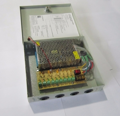 Станция питания CCTV 9CH 12V 5A постоянный выход 60W Эффективность 90% Выходная частота 50/60Hz