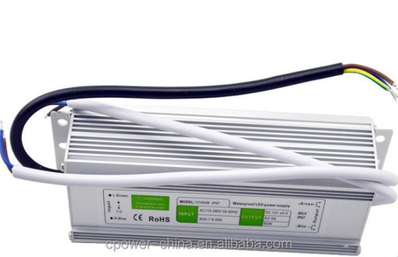 Единый выход 60W 5A IP67 водонепроницаемое светодиодное питание 12V AC/DC с эффективностью 86%