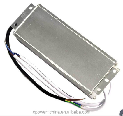 Единый выход 60W 5A IP67 водонепроницаемое светодиодное питание 12V AC/DC с эффективностью 86%