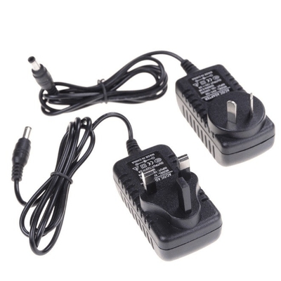 UK Plug 12V 2A постоянный источник питания с AC 100-240v 50-60hz Ввод от C-Power