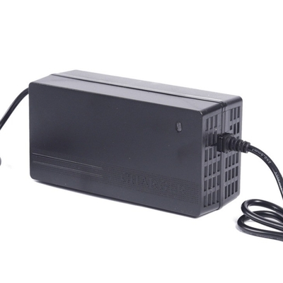 AC 100-240V Вход C-Power 240W Свинцово-кислотное зарядное устройство 5S 72.5V с быстрой зарядкой